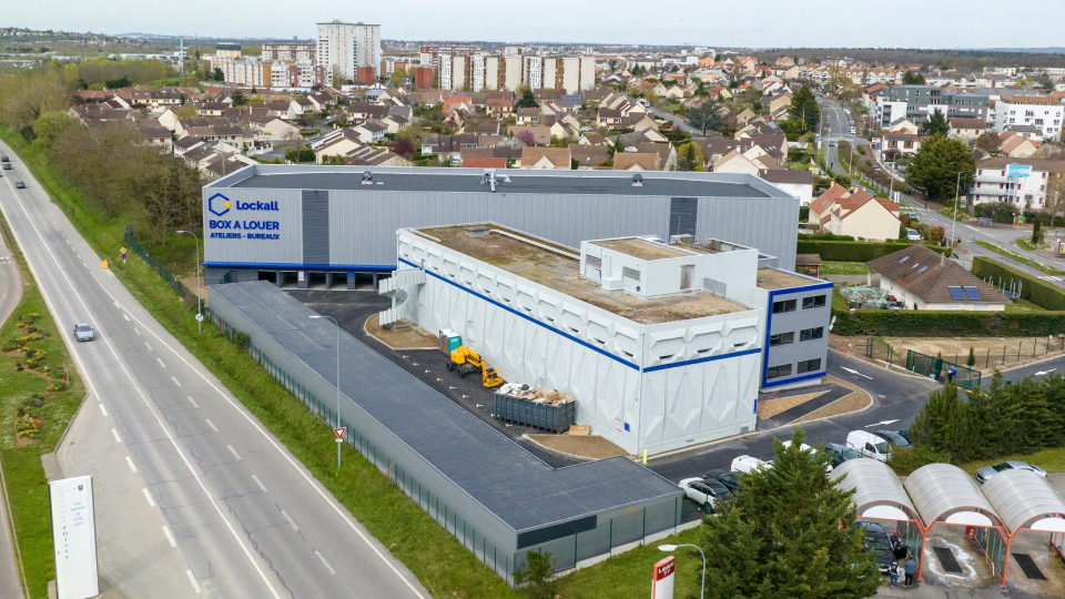 Lockall Mitarbeiter mit der One Access App